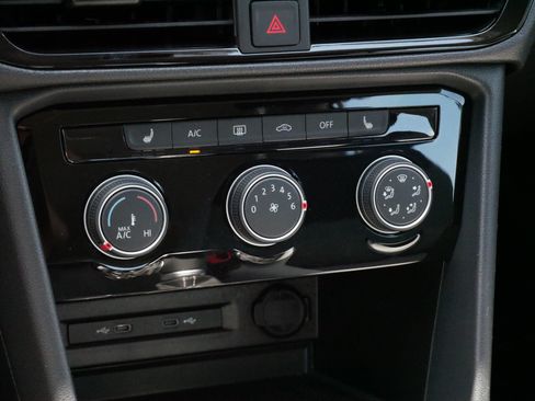 Certified 2023 Volkswagen Taos S AWD/4WD image 23