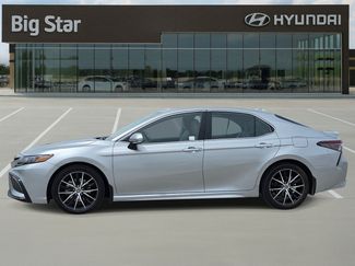 Used 2023 Toyota Camry SE w/ Audio Upgrade Package FWD video 2