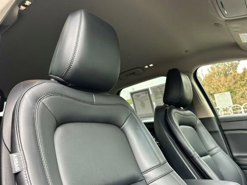 Used 2025 Lincoln Corsair FWD w/ Rear Removable Package Tray image 15