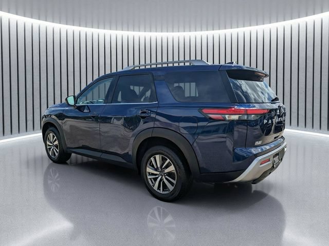 Used 2025 Nissan Pathfinder SL FWD image 6