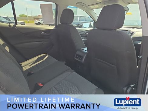 Used 2023 Chevrolet Equinox LT AWD/4WD image 17