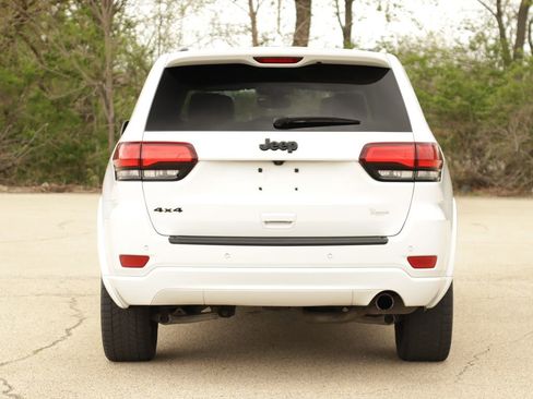 Used 2019 Jeep Grand Cherokee Altitude image 6