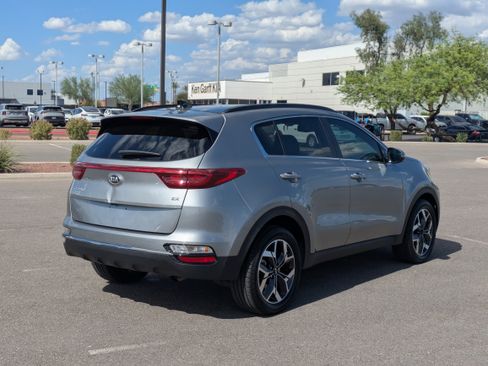 Used 2020 Kia Sportage EX w/ Option Group 15 AWD/4WD image 5