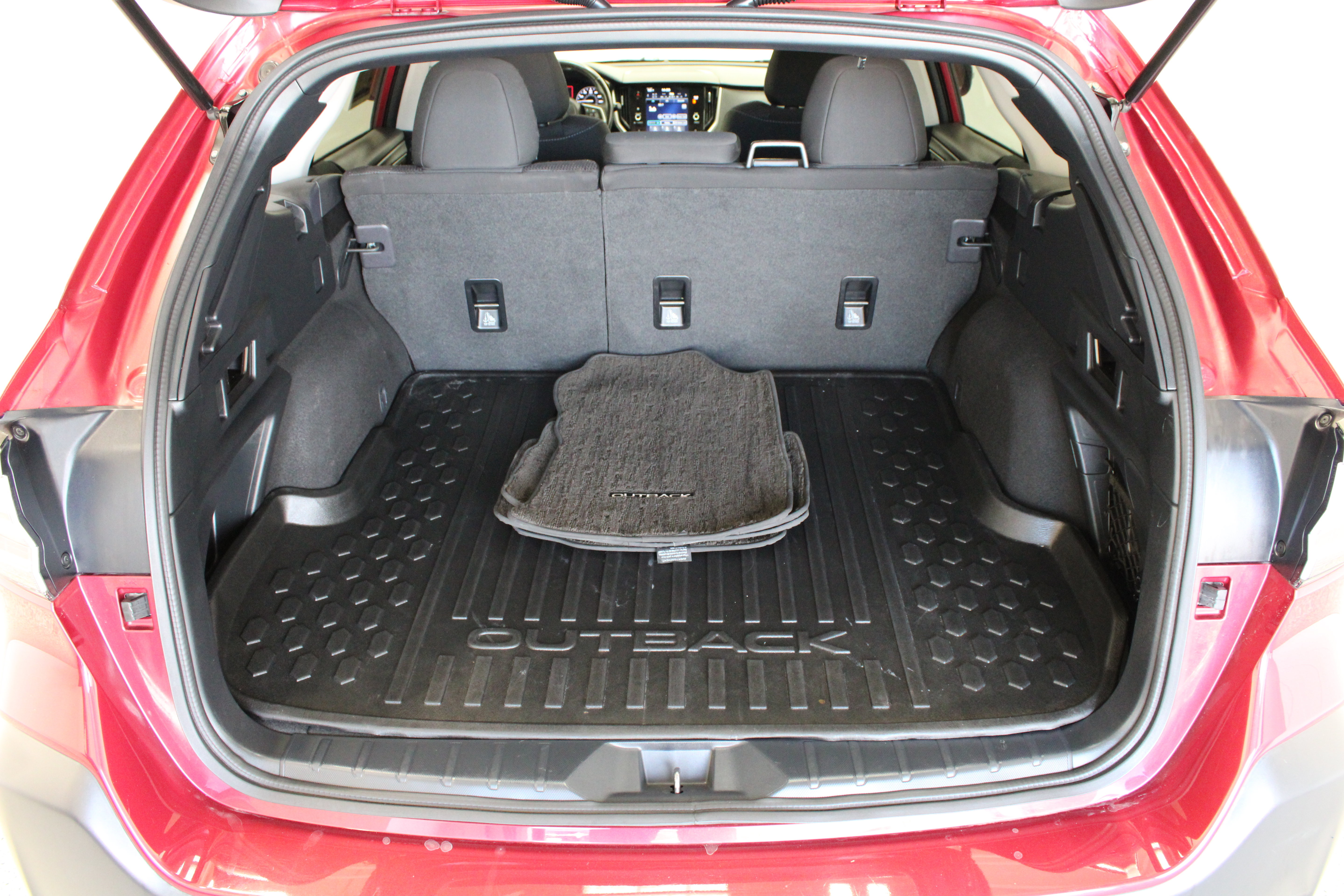 Used 2025 Subaru Outback Premium AWD/4WD image 31
