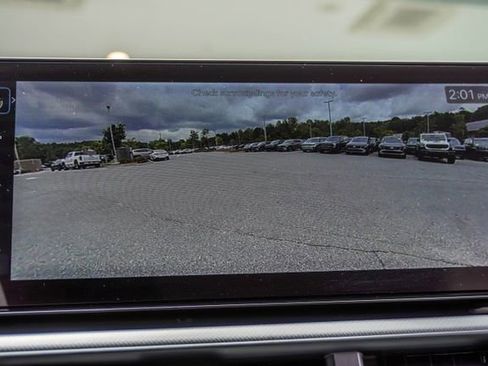 Used 2025 Hyundai Santa Fe SEL FWD image 34