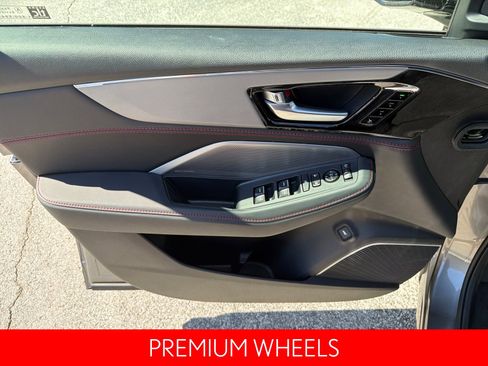 Used 2026 Acura MDX A-Spec image 19