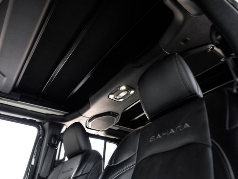 Used 2022 Jeep Wrangler Unlimited Sahara w/ Cold Weather Group image 9