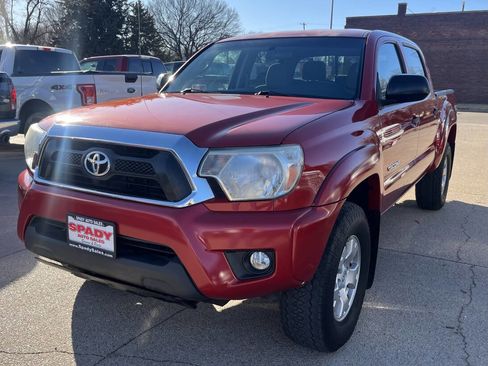 Used 2015 Toyota Tacoma 4x4 Double Cab w/ TRD Off-Road Package image 11