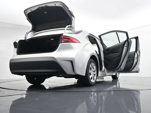 Used 2023 Toyota Corolla LE FWD image 41
