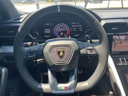 Used 2021 Lamborghini Urus AWD/4WD image 28