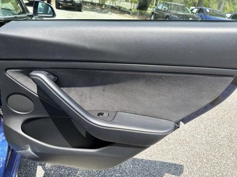 Used 2022 Tesla Model 3 Standard Range RWD image 18