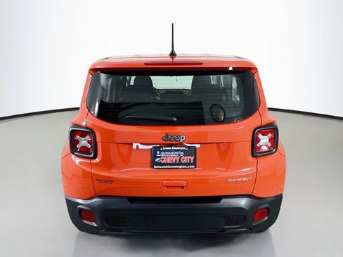 Used 2021 Jeep Renegade Sport FWD image 6