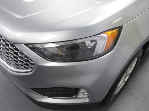 New 2024 Ford Edge SEL w/ Convenience Package image 9