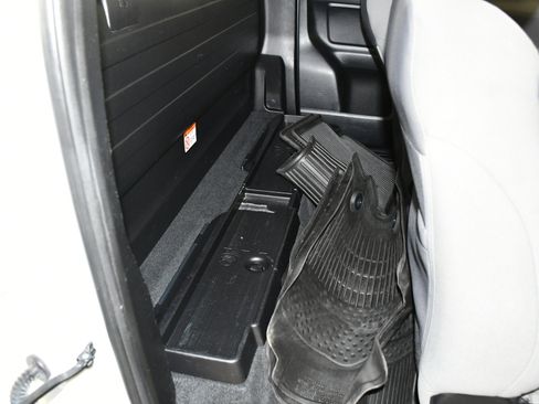 Used 2021 Toyota Tacoma SR image 43