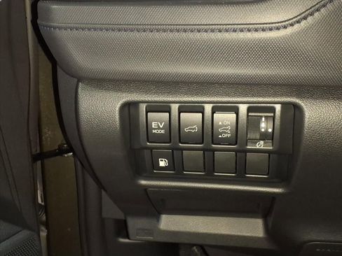 New 2025 Subaru Forester Limited image 11