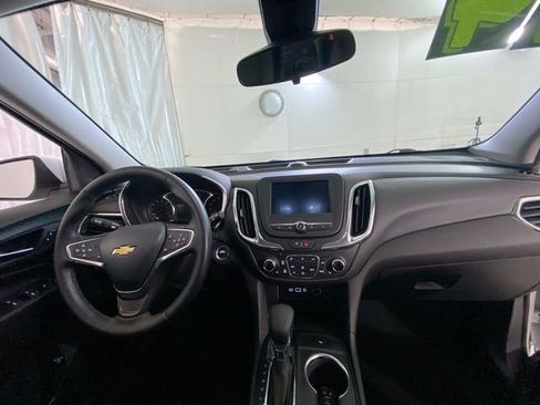 Used 2024 Chevrolet Equinox LT image 33