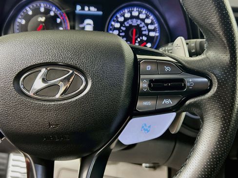 Used 2022 Hyundai Veloster N FWD image 19