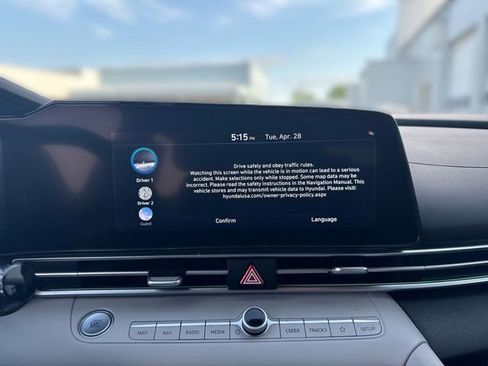 Used 2023 Hyundai Elantra Limited w/ Cargo Package FWD image 24