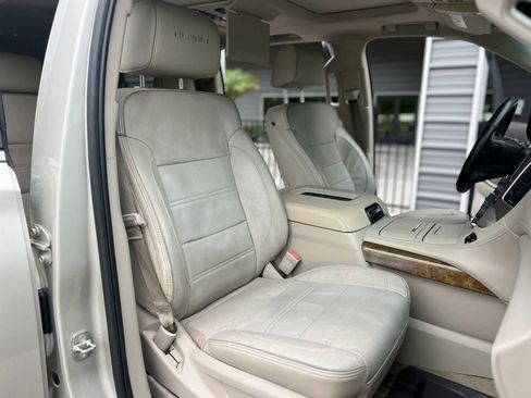 Used 2016 GMC Yukon XL Denali w/ Open Road Package RWD image 16