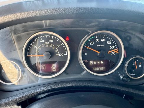 Used 2016 Jeep Wrangler Unlimited Sahara AWD/4WD image 21