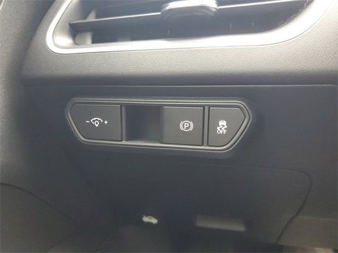 New 2025 Kia K4 LXS image 28