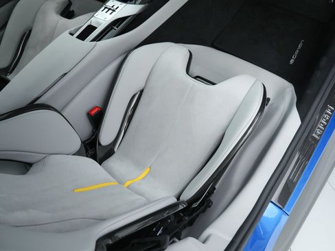 Certified 2025 Ferrari 12Cilindri RWD image 49