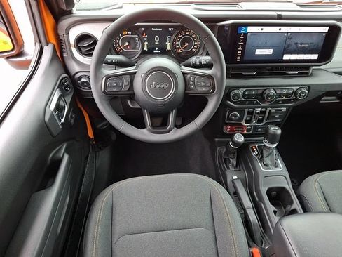 Certified 2025 Jeep Wrangler Unlimited Sport AWD/4WD image 11