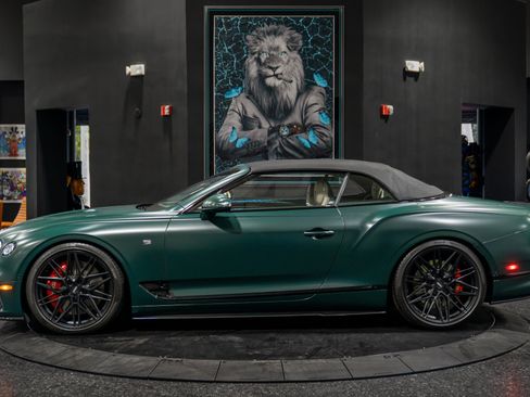 Used 2020 Bentley Continental GT V8 AWD/4WD image 2