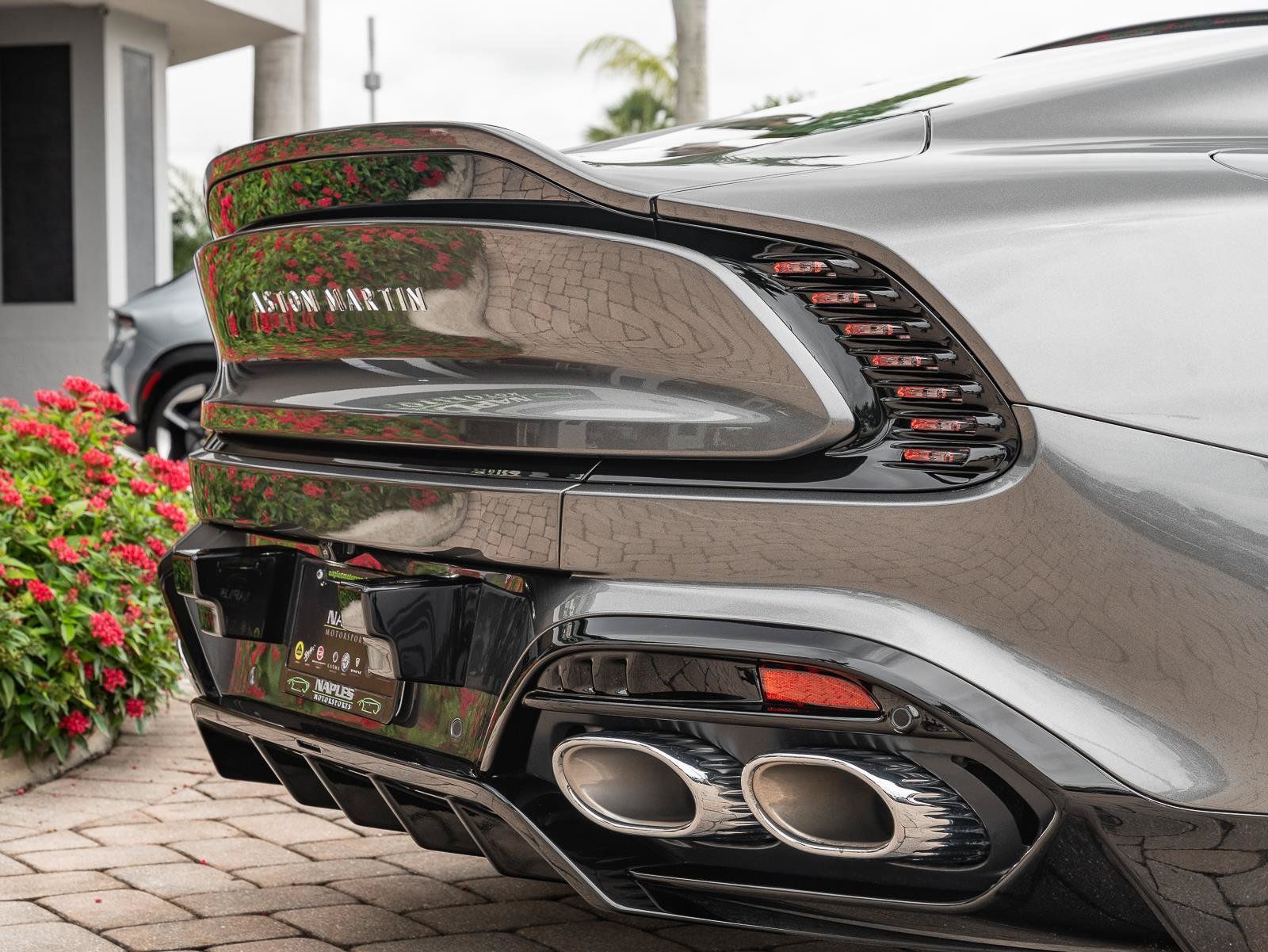 Used 2025 Aston Martin Vanquish RWD image 19
