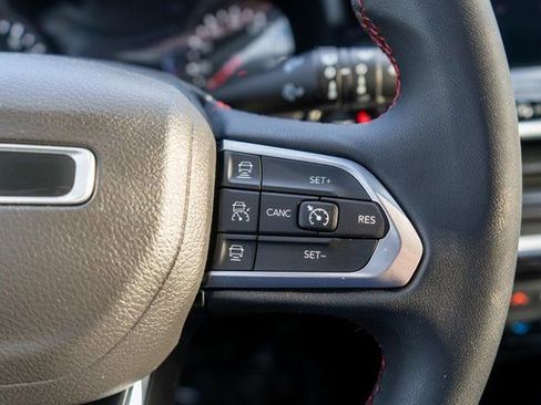 Used 2022 Jeep Compass Trailhawk image 23