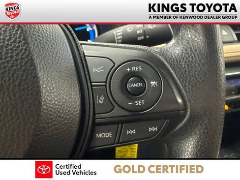 Certified 2025 Toyota RAV4 LE AWD/4WD image 18