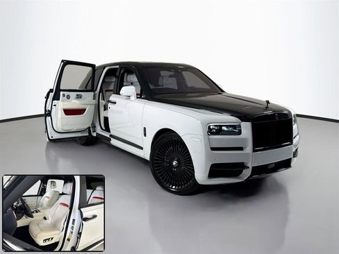 Used 2021 Rolls-Royce Cullinan AWD/4WD image 2
