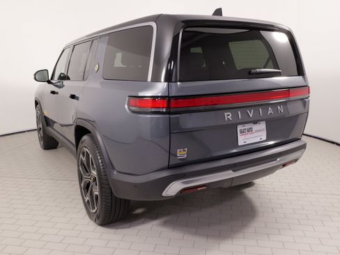 Used 2023 Rivian R1S Adventure AWD/4WD image 14