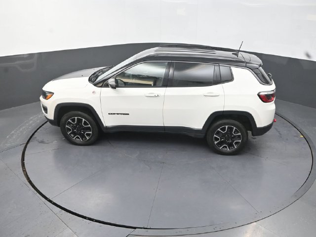 Used 2020 Jeep Compass Trailhawk AWD/4WD image 26