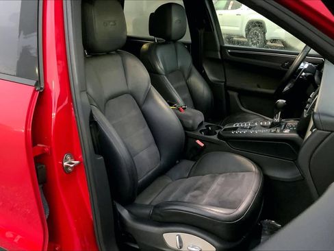 Used 2017 Porsche Macan GTS image 9
