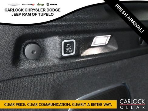 Used 2023 Jeep Grand Cherokee L Summit w/ Luxury Tech Group V image 40