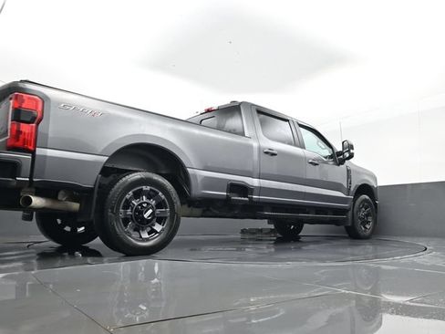 Used 2023 Ford F250 Lariat w/ Sport Appearance Package AWD/4WD image 25