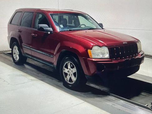 Used 2007 Jeep Grand Cherokee Laredo AWD/4WD image 2