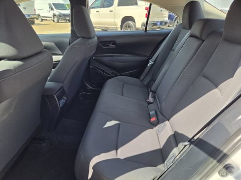 Used 2025 Toyota Corolla LE FWD image 27