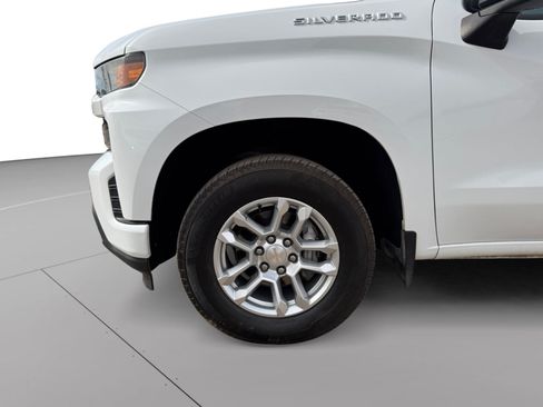 Used 2021 Chevrolet Silverado 1500 Custom RWD image 9