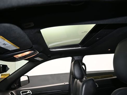 Used 2020 Jeep Grand Cherokee Altitude image 11