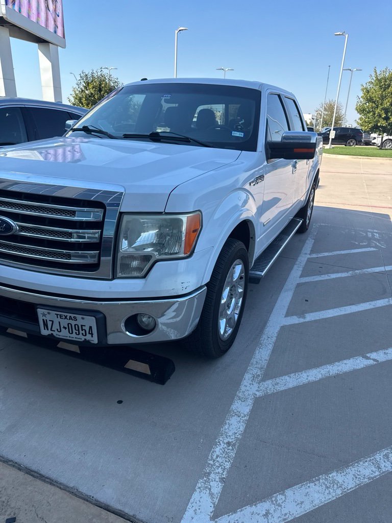 Used 2014 Ford F150 Lariat w/ Lariat Chrome Package RWD image 2
