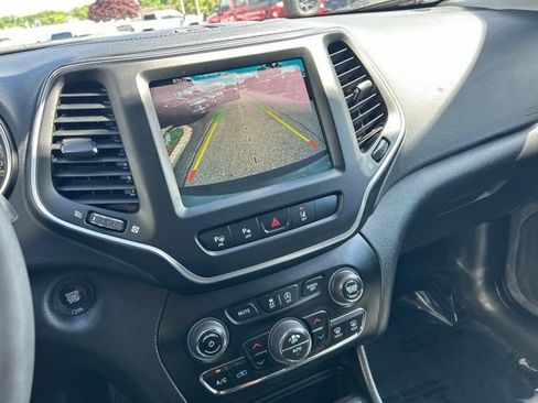 Used 2023 Jeep Cherokee Altitude Lux w/ Lux Elite Package AWD/4WD image 37