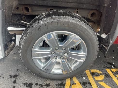 Used 2018 GMC Sierra 1500 SLT image 3