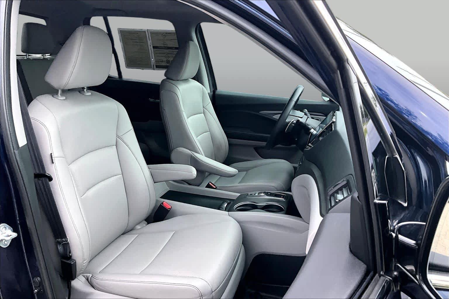 Used 2023 Honda Ridgeline RTL-E image 9