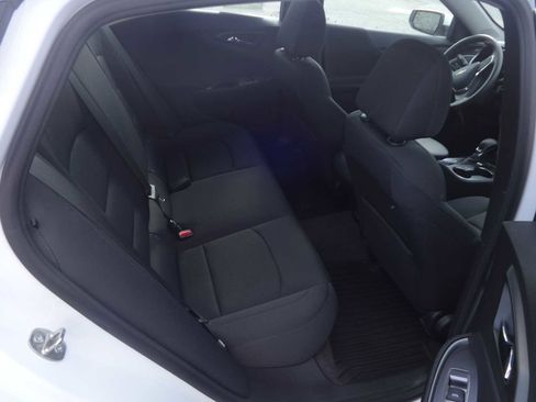 Used 2021 Chevrolet Malibu LS image 8