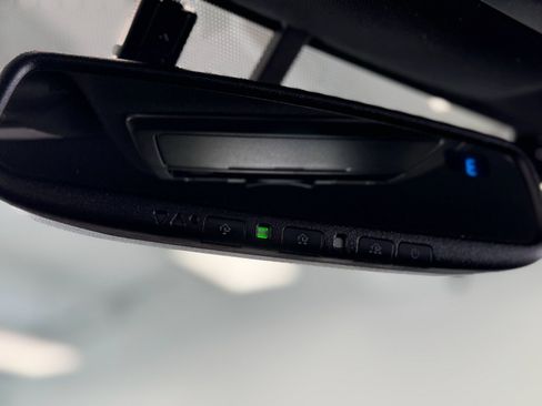 Used 2017 Toyota Tacoma TRD Sport image 27