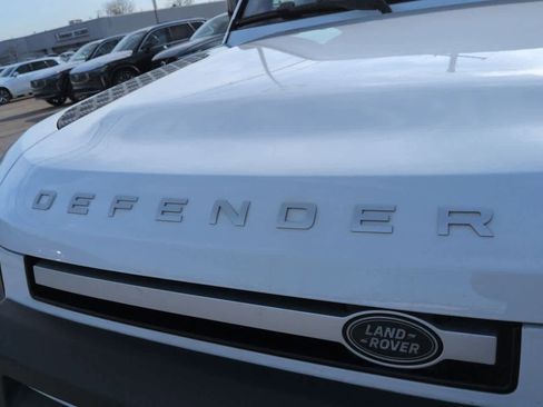 Used 2021 Land Rover Defender 110 S image 12