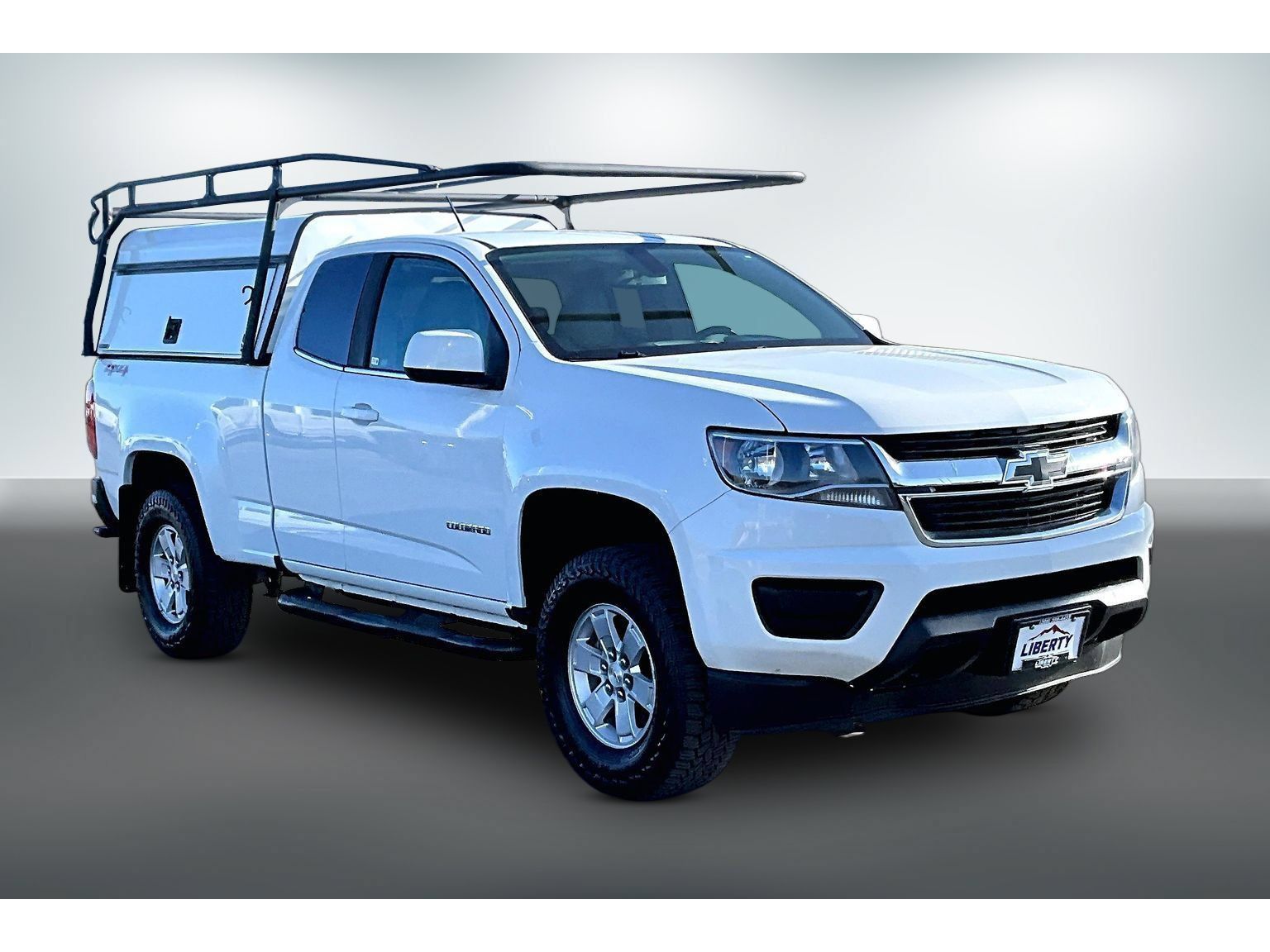 Used 2018 Chevrolet Colorado W/T w/ WT Convenience Package AWD/4WD image 3