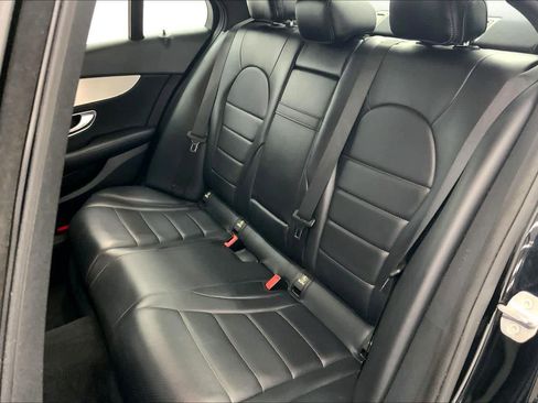 Used 2019 Mercedes-Benz C 300 Sedan image 17